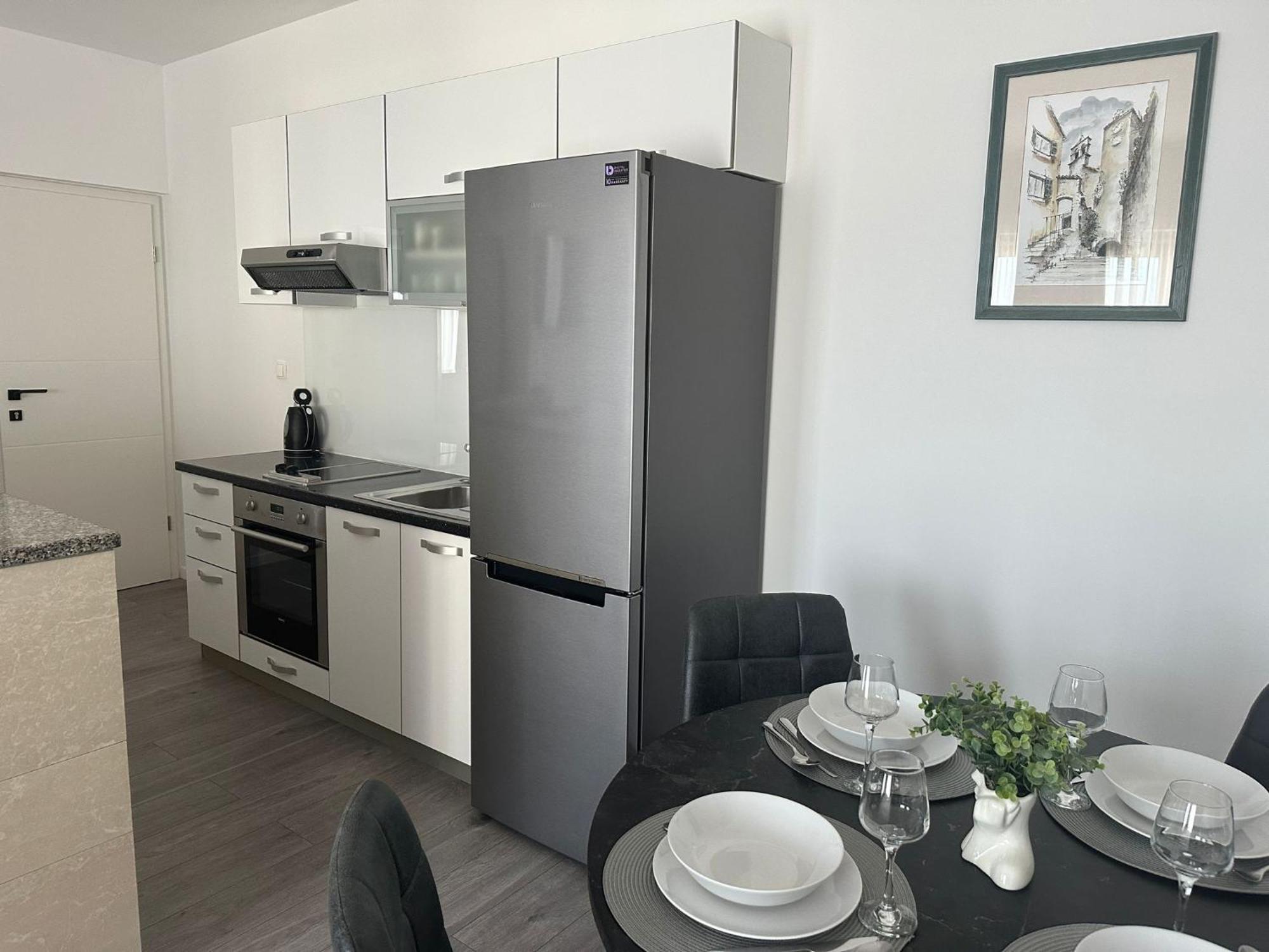 Apartments Villa Sunce Dugi Rat Exterior photo